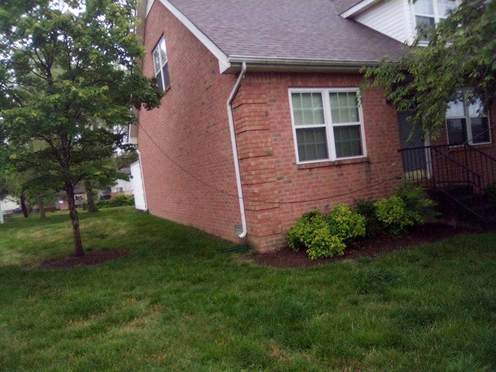 SHARED DORM STYLE ROOM FOR MALE