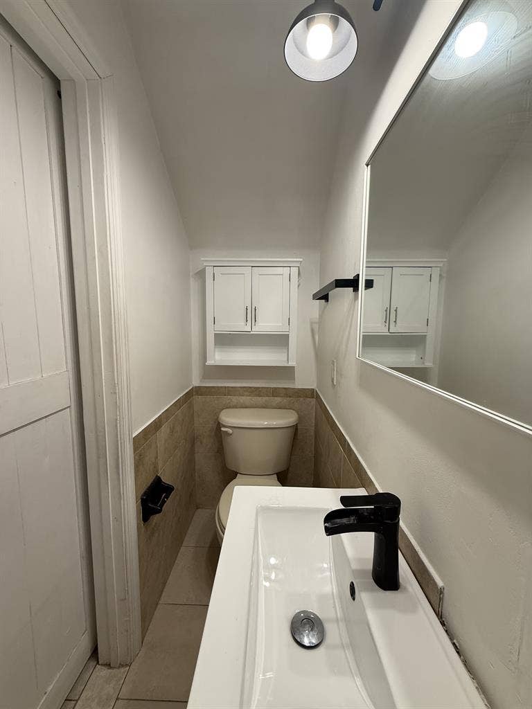 Furnished Modern Studio $M