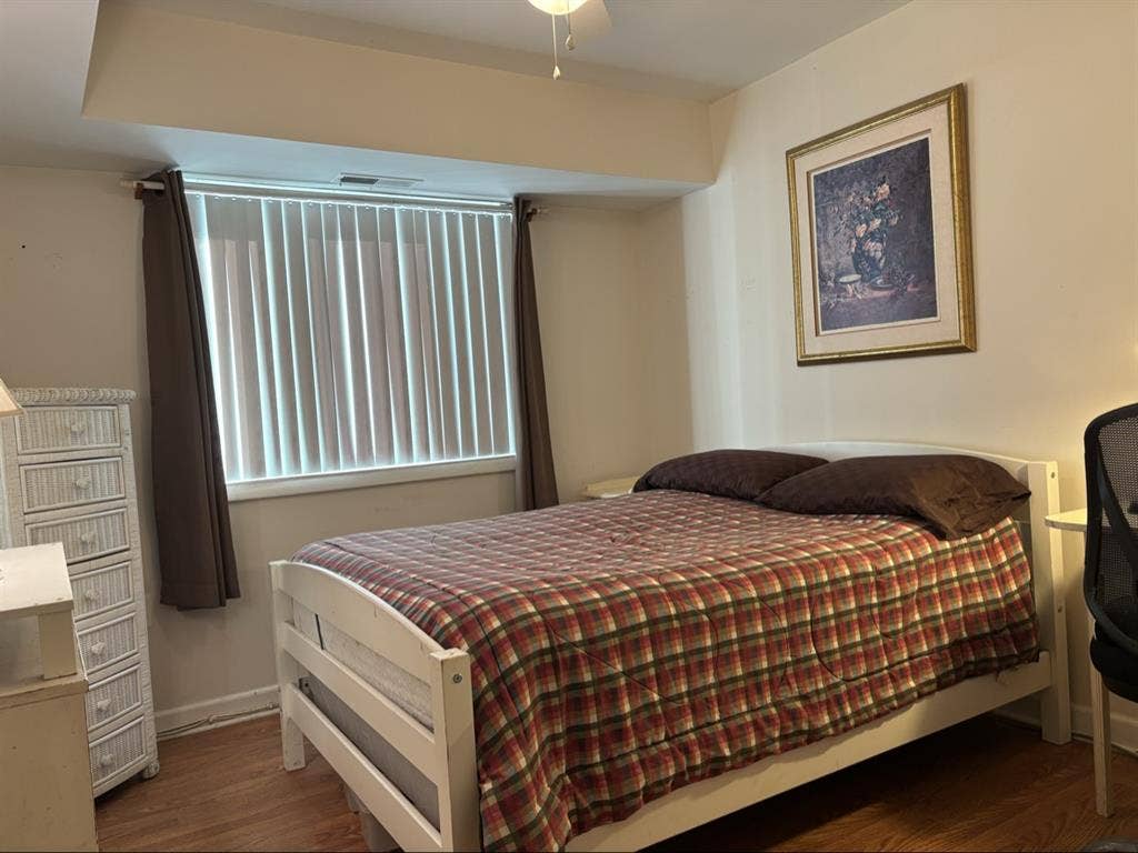 Fully furnished full bed full BA