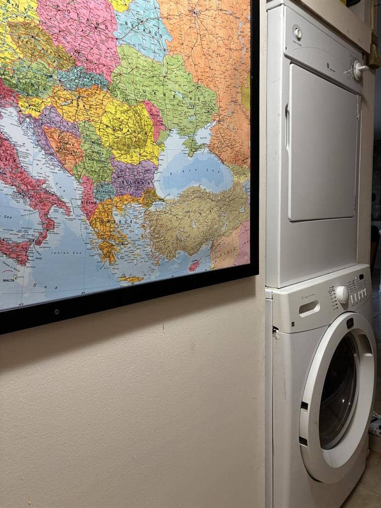 Fully furnished full bed full BA