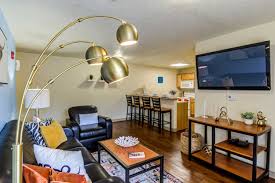 West Run apartment - bath