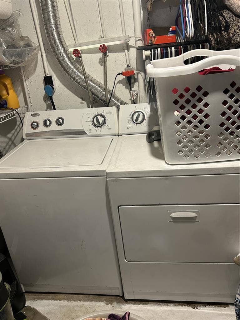 2 born basement for rent