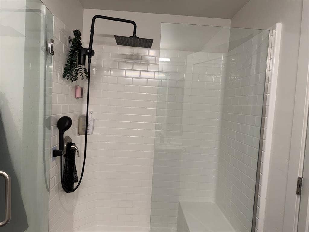 Looking for a roommate!