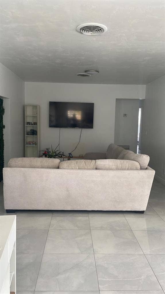 Room in family house