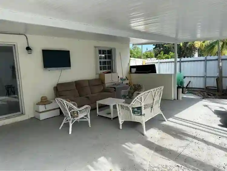 Room in family house