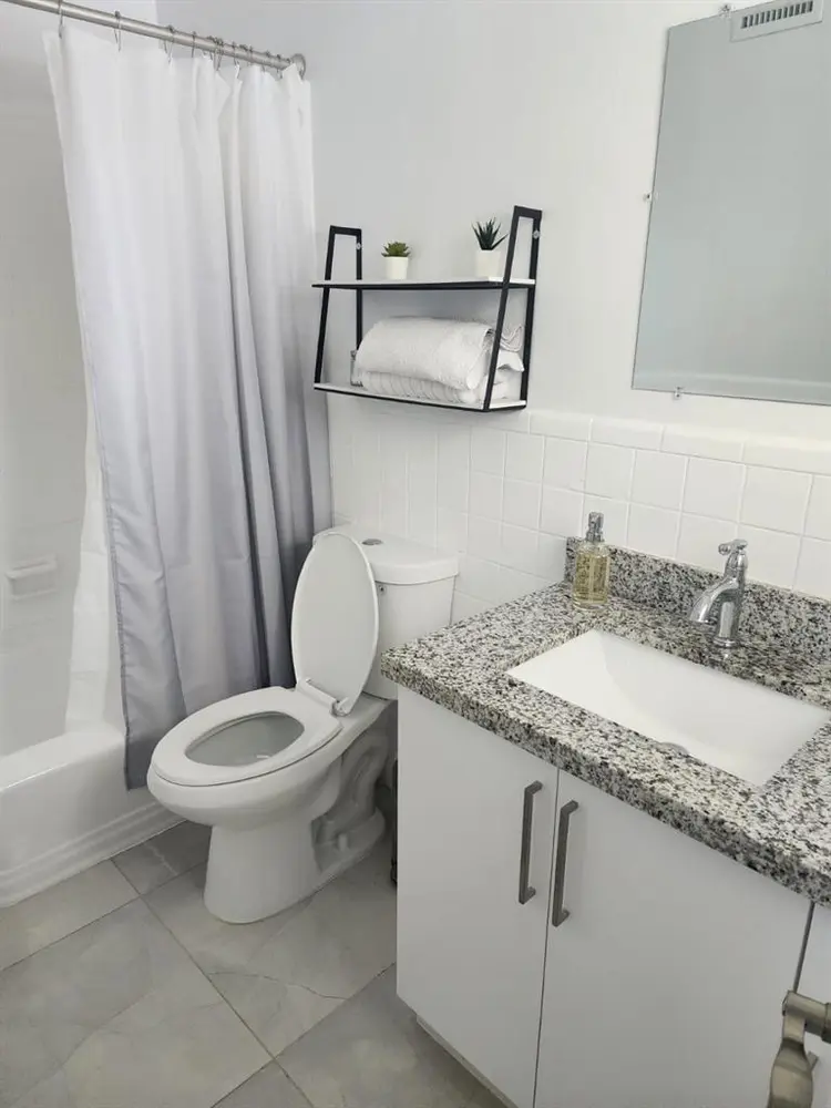 Room in family house