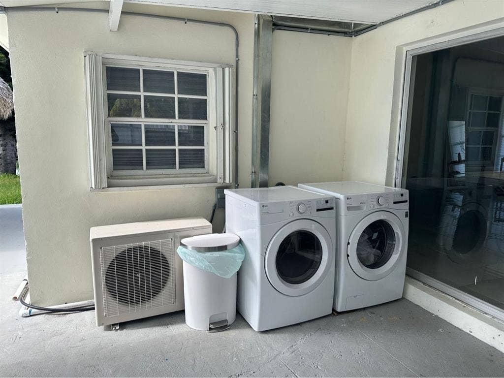 Room in family house