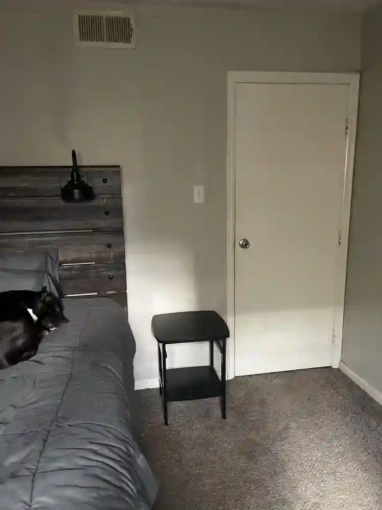 furnished bedroom - Lansdowne Grove