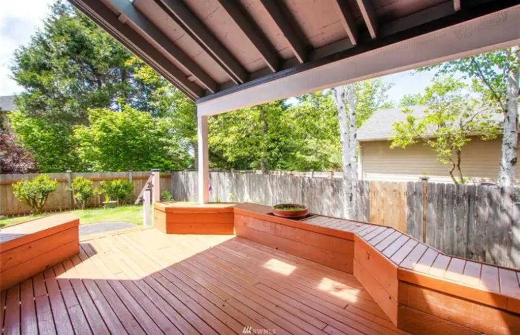 Master suite for rent