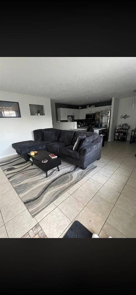 Room for rent in Englewood