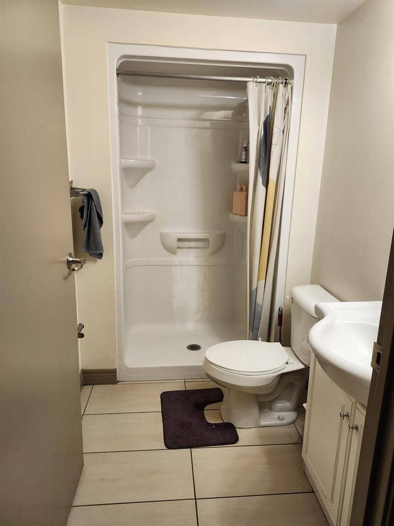 Private Room All-Girls Unit (B)