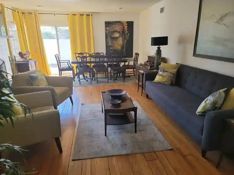 Prime Furnished Room in Encino