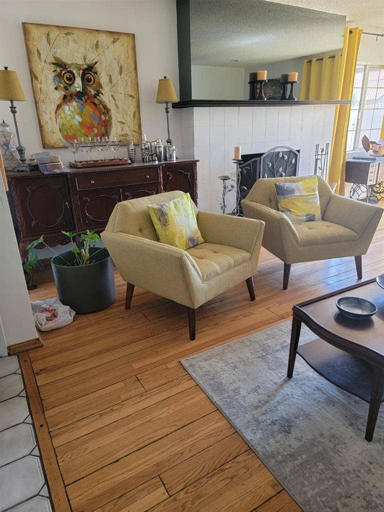 Prime Furnished Room in Encino