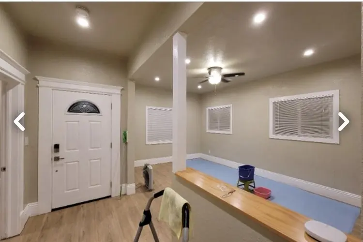 Private bedroom+shared bathroom