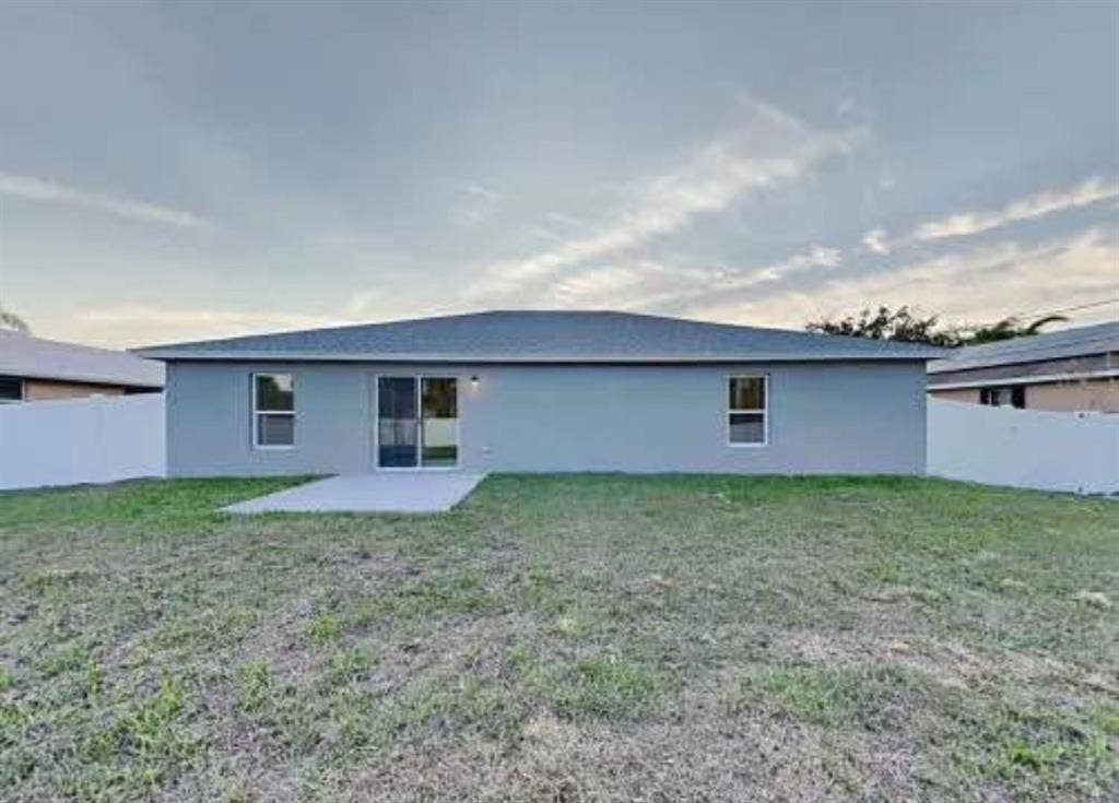 One room available in  bath