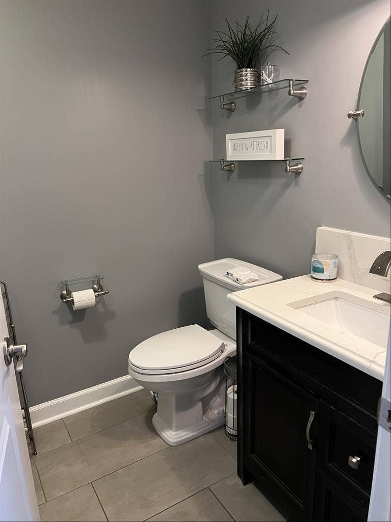 Female  Roomate Only