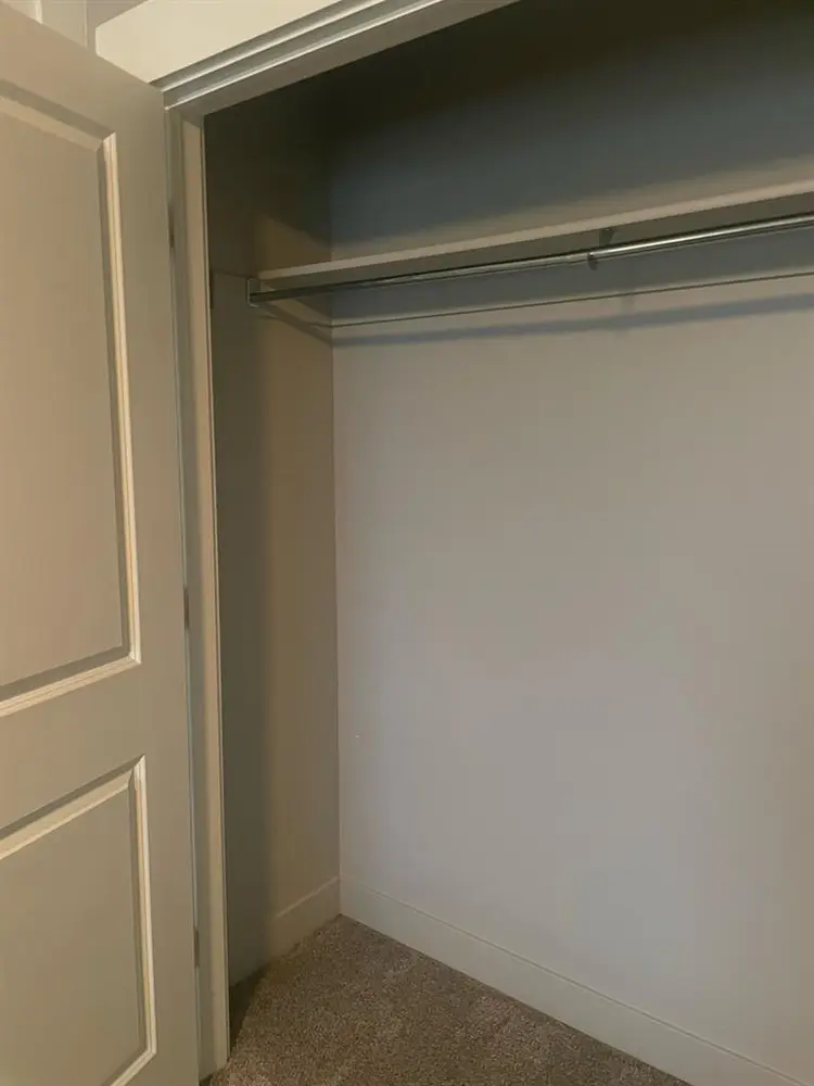 Townhome rooms for rent