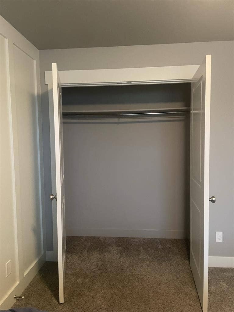 Townhome rooms for rent