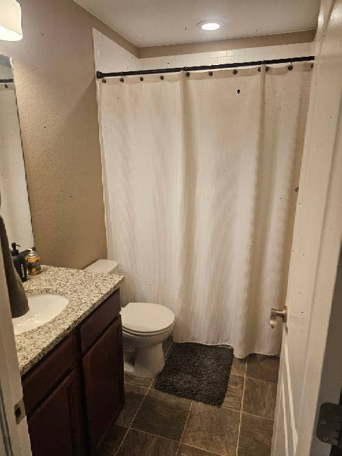 Looking for 2 like minded roommates