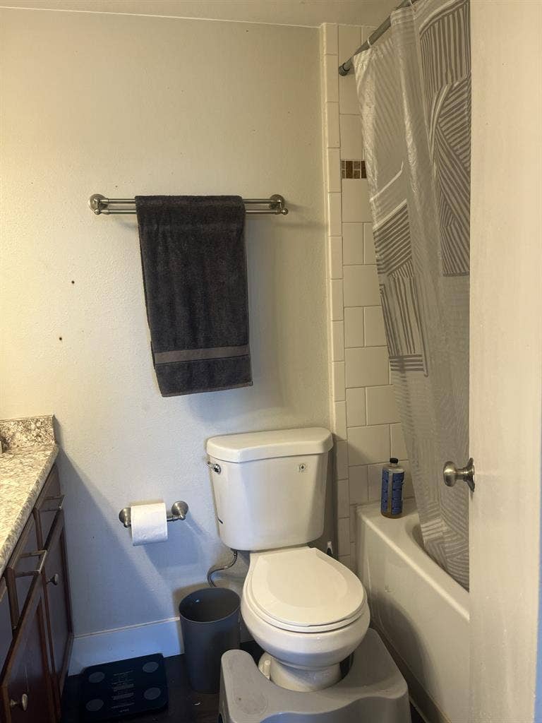 Beautiful Cap Hill apartment