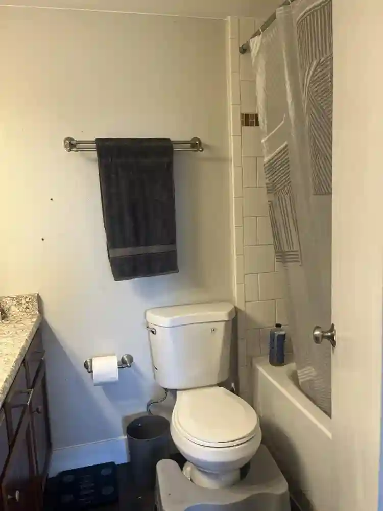 Beautiful Cap Hill apartment