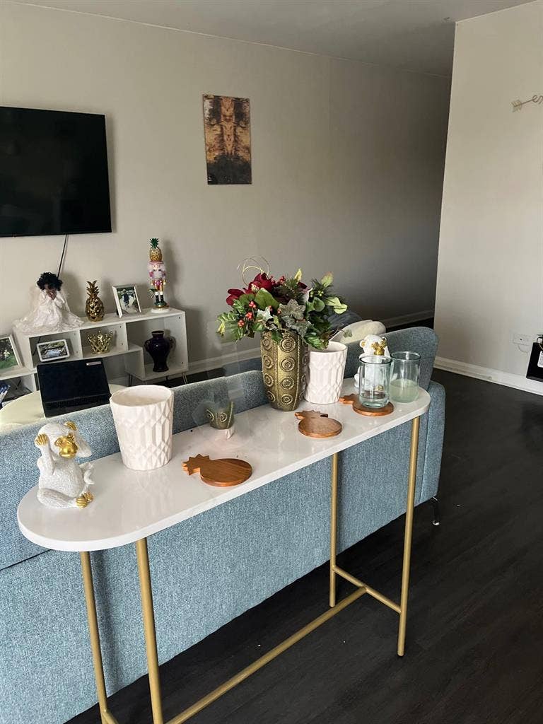 Beautiful Cap Hill apartment