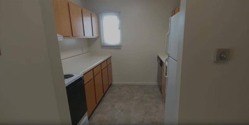 Sublease (less rent than new lease)