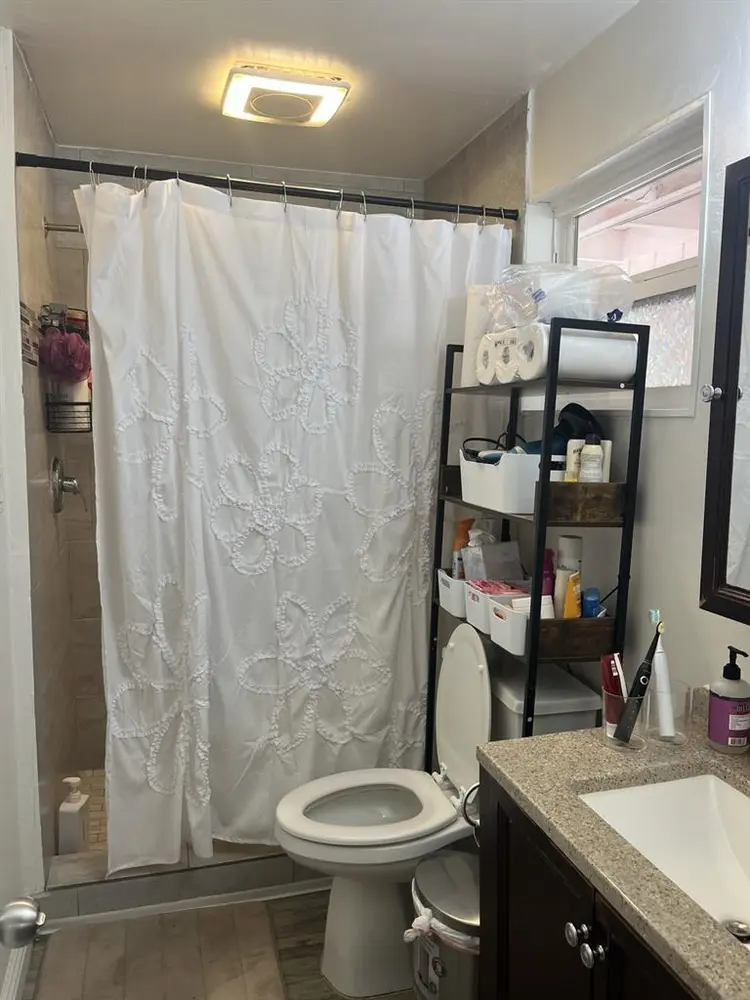 Urgent -
SDSU Spring Housing!!