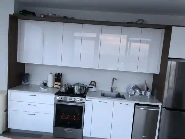 Looking for a roommate for a month