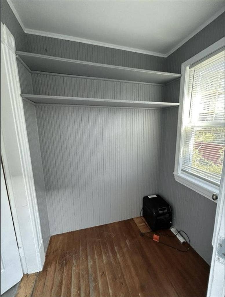 Room for rent in East Boston!!!!