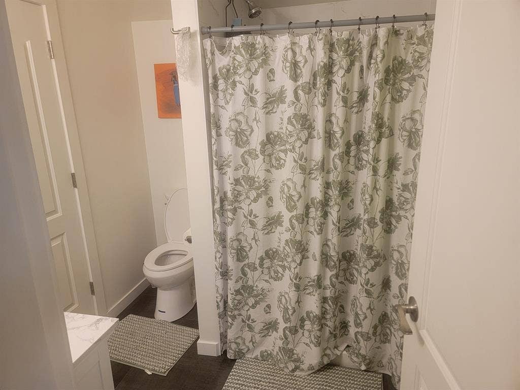 Bedroom with Private Bathroom