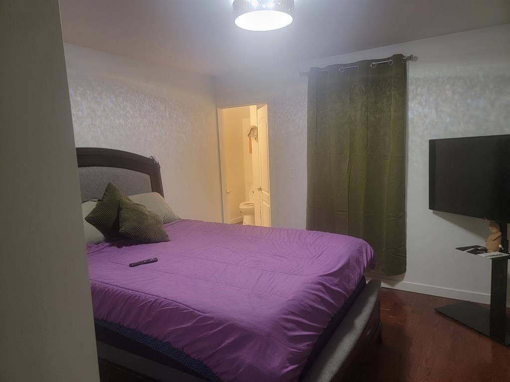 Bedroom with Private Bathroom