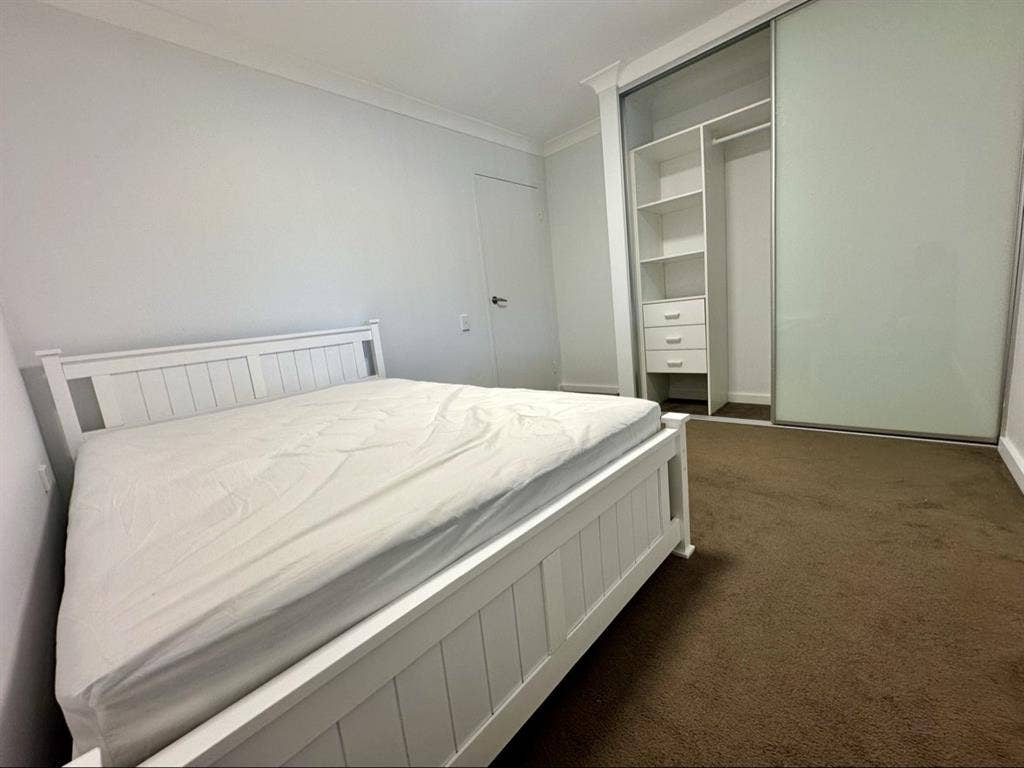 Furnished Room For Rent
 Merrylands
