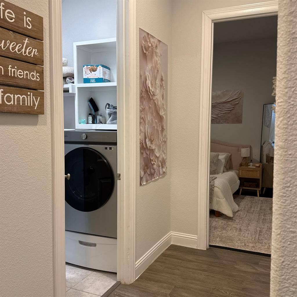 Luxurious room for rent in Frisco.