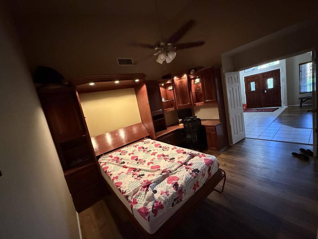 Roomate for home in Gilbert