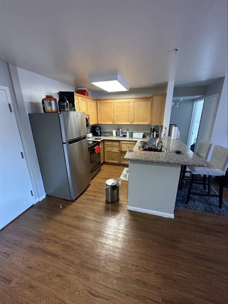 Looking for a responsible roommate