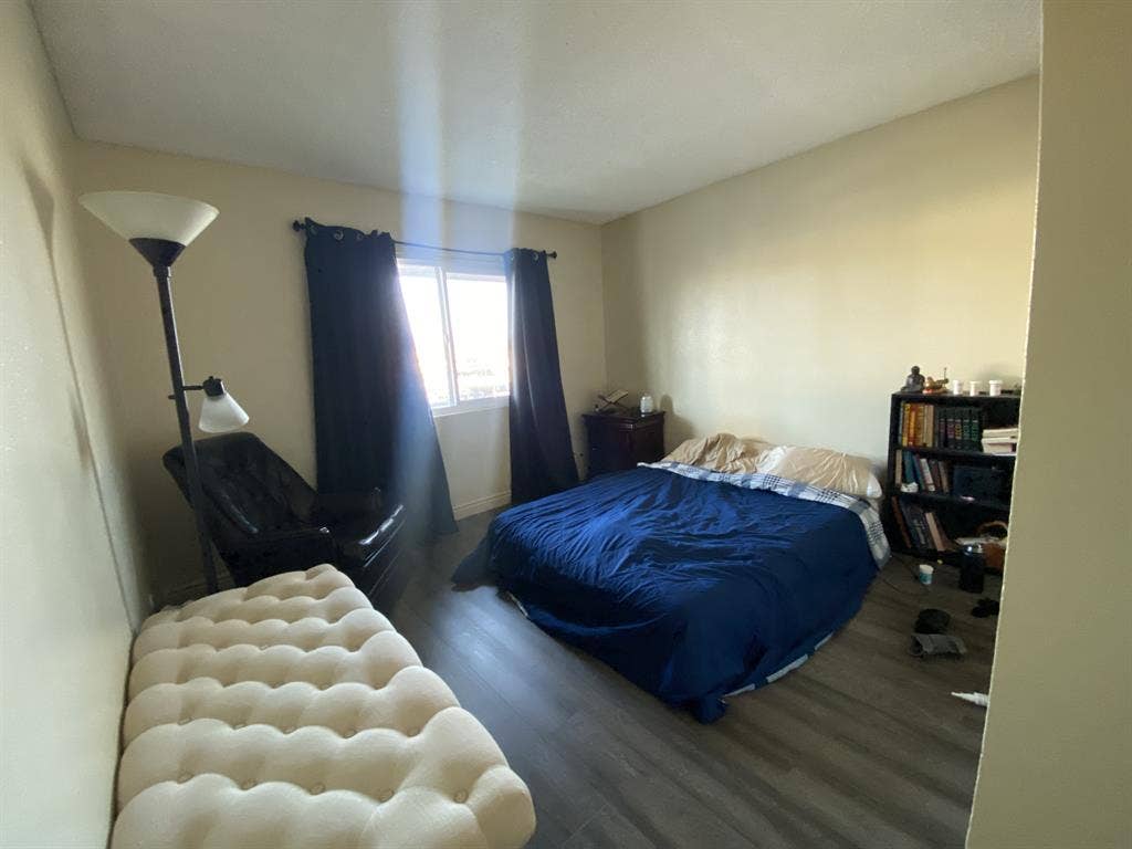 Room in Vista