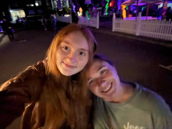 LARGE Room For Rent- Salmon Creek