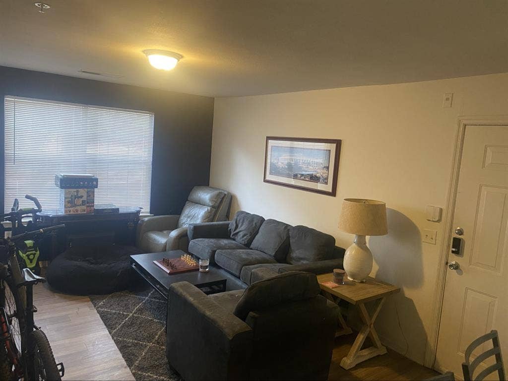 OnTwenty 
Apartments lease takeoverr