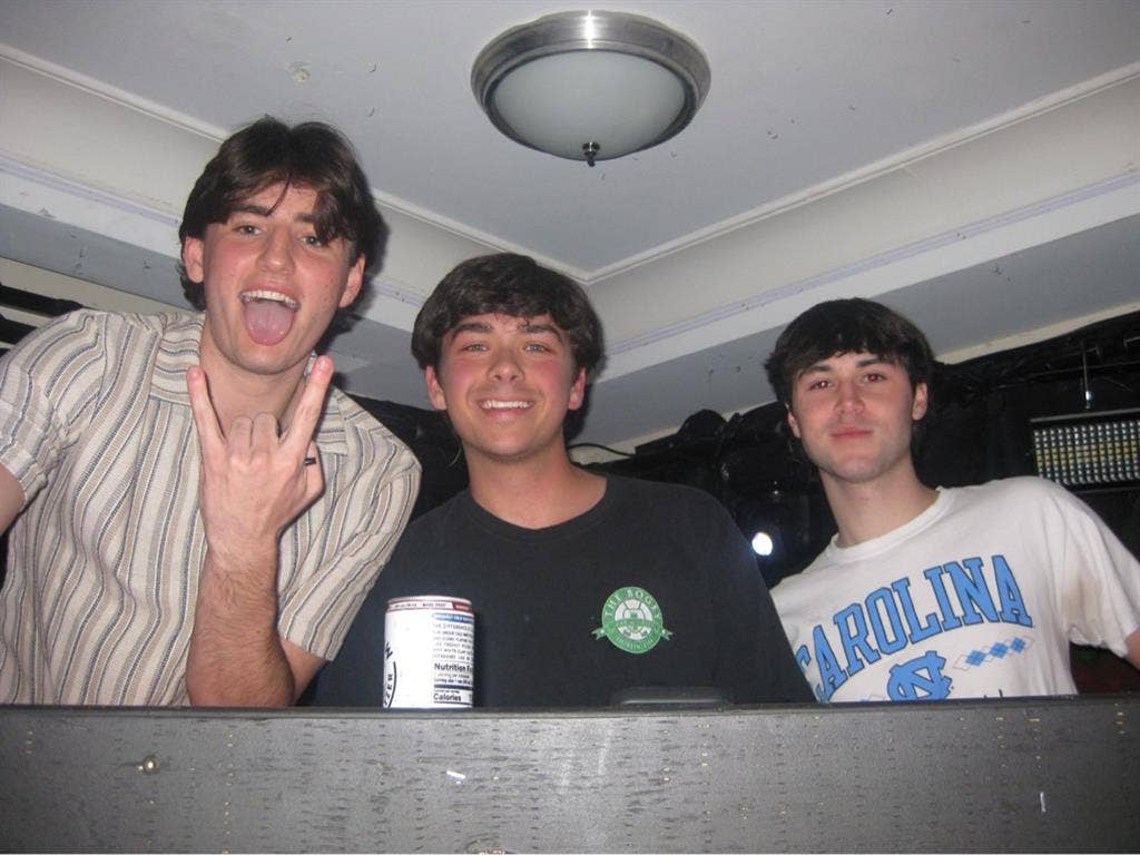 Looking for a room and roommate