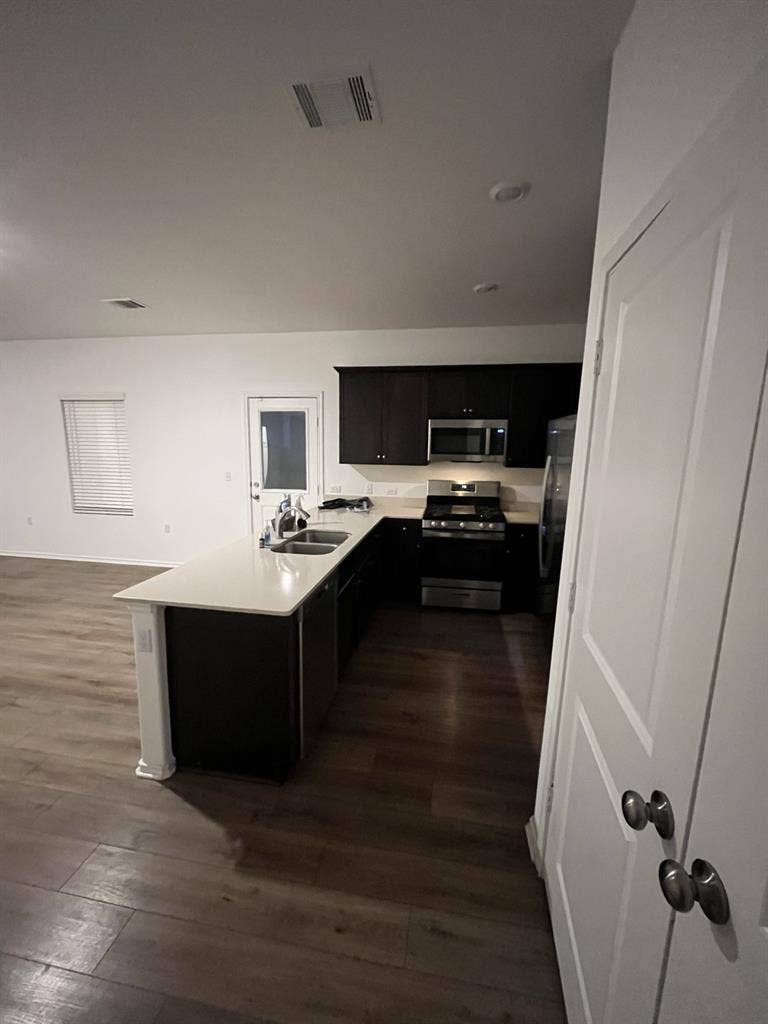 3BR Solar Home w/ Big Yard