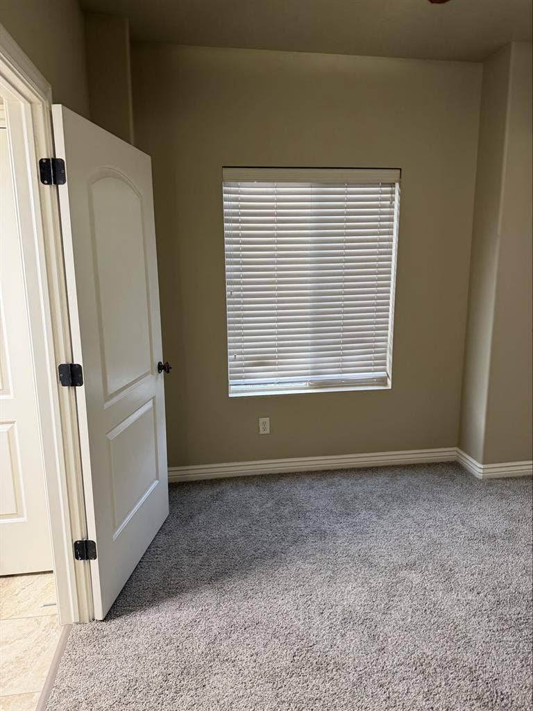 Private Room & Bathroom