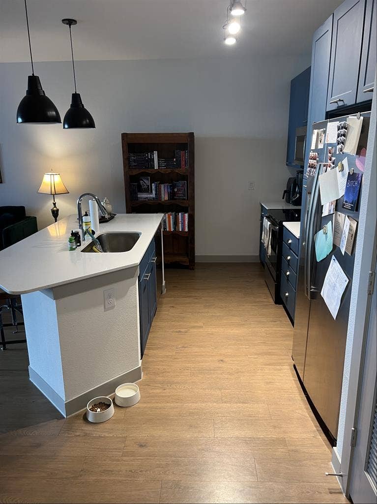 B in east austin sublease