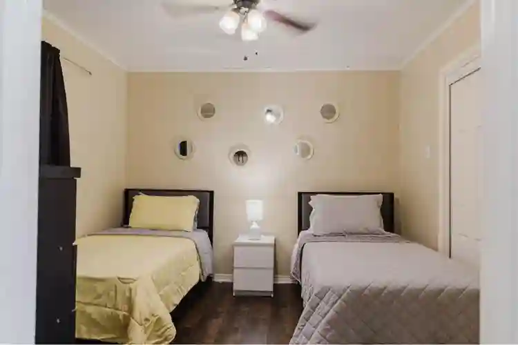 I Have 2 furnished rooms available