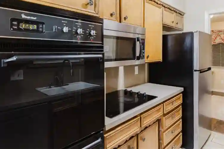 I Have 2 furnished rooms available