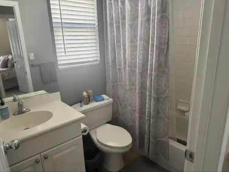 Nice home located in Ewa Beach!