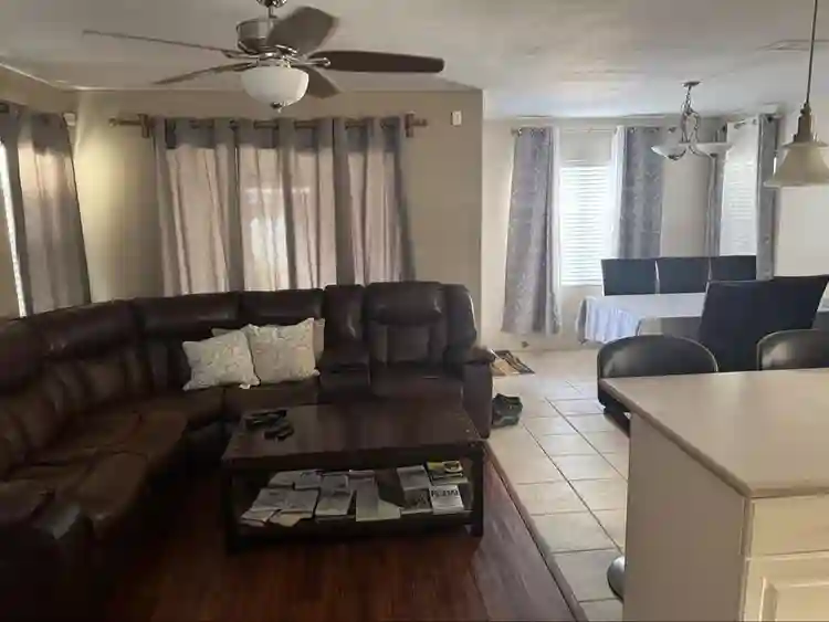 Nice home located in Ewa Beach!