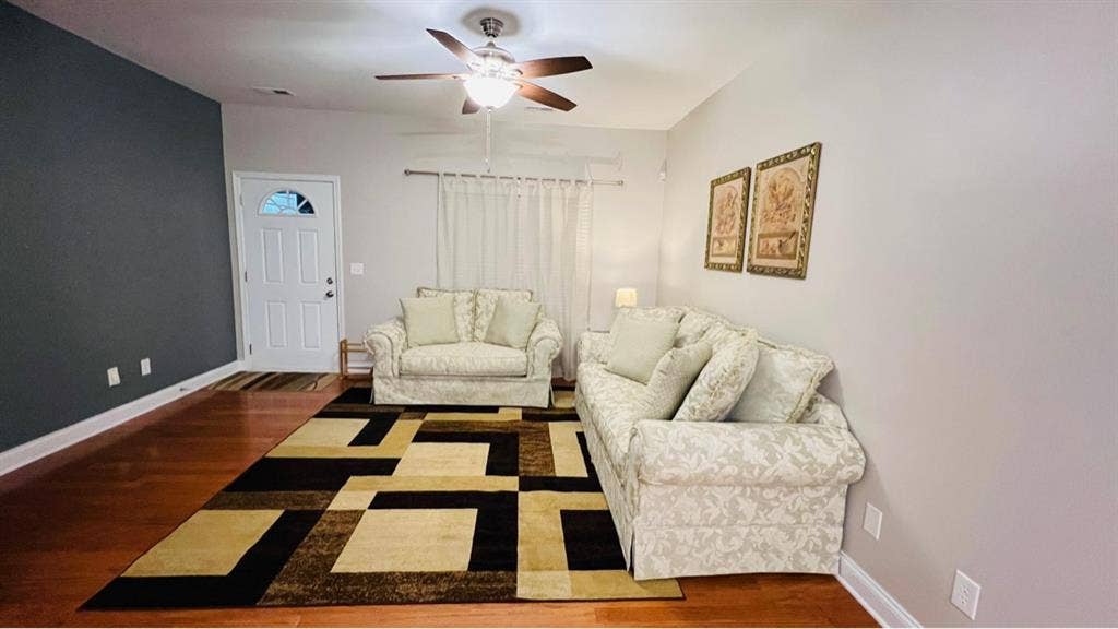 Fully Furnished Rooms for Rent