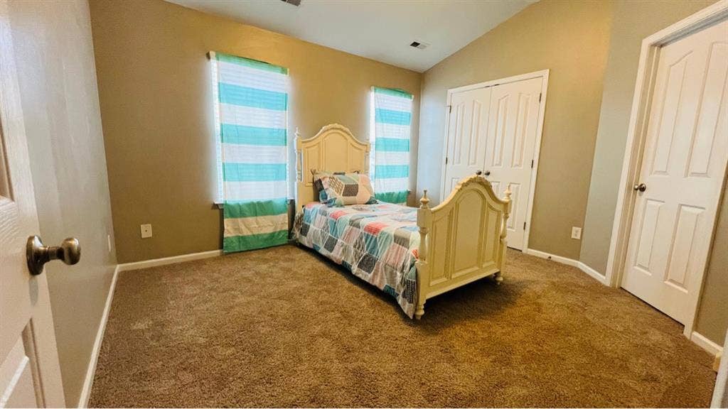 Fully Furnished Rooms for Rent