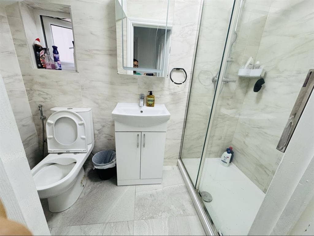 Refurbished Double bedroom